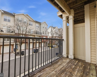 9900 Sassafras Lane - Photo Thumbnail 24
