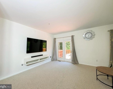 7822 Quill Point Drive - Photo Thumbnail 5