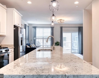 12925 Brickyard Boulevard - Photo Thumbnail 13