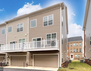 12925 Brickyard Boulevard - Photo Thumbnail 28