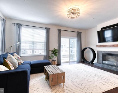 12925 Brickyard Boulevard - Photo Thumbnail 6