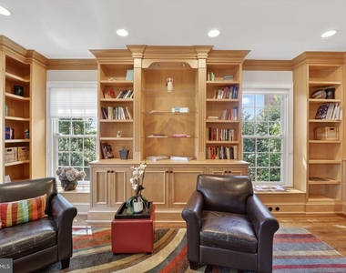 5115 Cape Cod Court - Photo Thumbnail 10