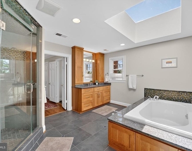 5115 Cape Cod Court - Photo Thumbnail 31