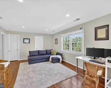 5115 Cape Cod Court - Photo Thumbnail 40