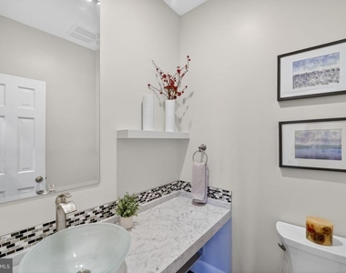 5115 Cape Cod Court - Photo Thumbnail 24