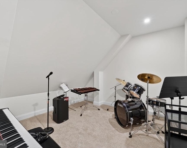 5115 Cape Cod Court - Photo Thumbnail 43