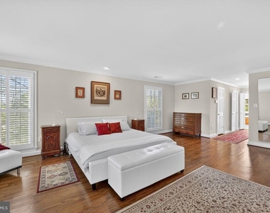 5115 Cape Cod Court - Photo Thumbnail 27