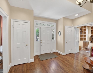 5115 Cape Cod Court - Photo Thumbnail 3