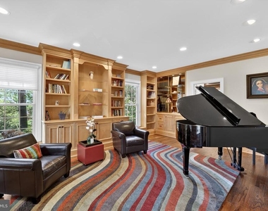5115 Cape Cod Court - Photo Thumbnail 12