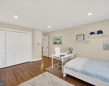 5115 Cape Cod Court - Photo Thumbnail 36