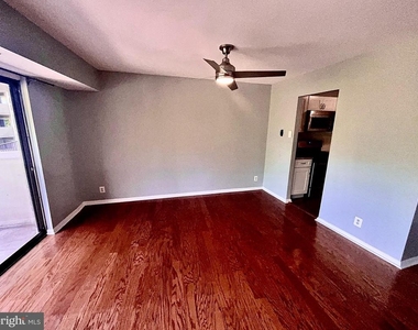 9039 Sligo Creek Parkway - Photo Thumbnail 15