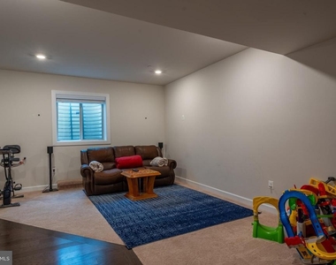 10536 My Girl Place - Photo Thumbnail 26