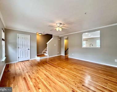 2107 Mardic Drive - Photo Thumbnail 35