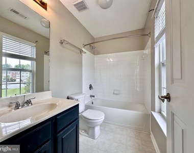 2107 Mardic Drive - Photo Thumbnail 40