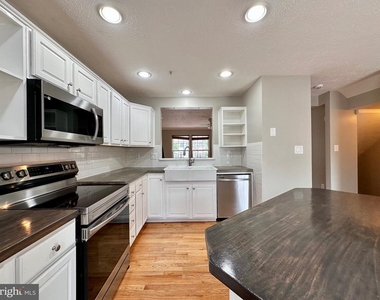 2107 Mardic Drive - Photo Thumbnail 27