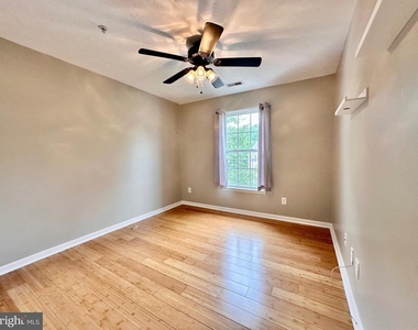 2107 Mardic Drive - Photo Thumbnail 43
