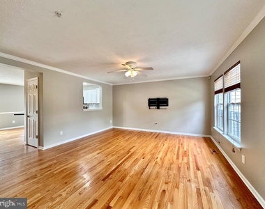 2107 Mardic Drive - Photo Thumbnail 31
