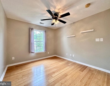 2107 Mardic Drive - Photo Thumbnail 42