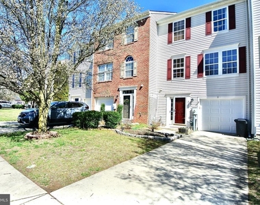 2107 Mardic Drive - Photo Thumbnail 1