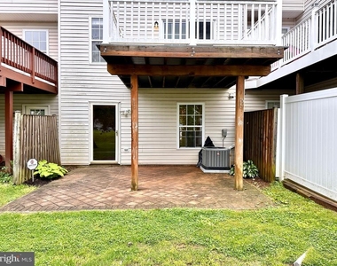 2107 Mardic Drive - Photo Thumbnail 10