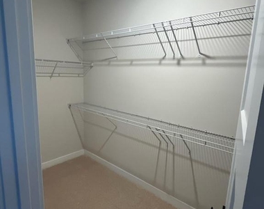 6000 Stoneroller St - Photo Thumbnail 17