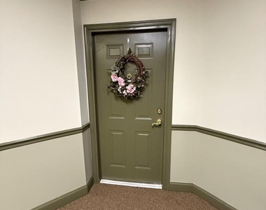 3820 Normandy Drive - Photo Thumbnail 2