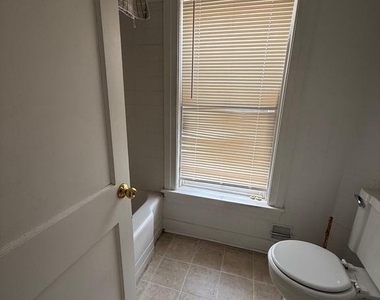 1331 N Main Street - Photo Thumbnail 4