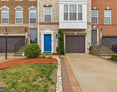 5457 Spotswood Place - Photo Thumbnail 2