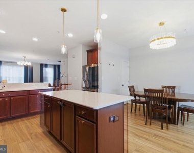 5457 Spotswood Place - Photo Thumbnail 10