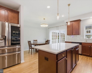 5457 Spotswood Place - Photo Thumbnail 9