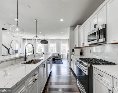 5000 John Buck Avenue - Photo Thumbnail 10