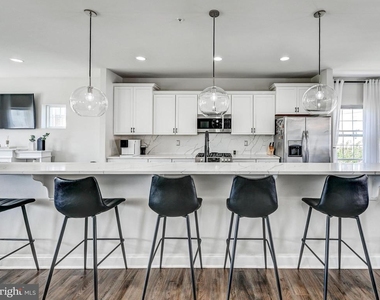 5000 John Buck Avenue - Photo Thumbnail 7