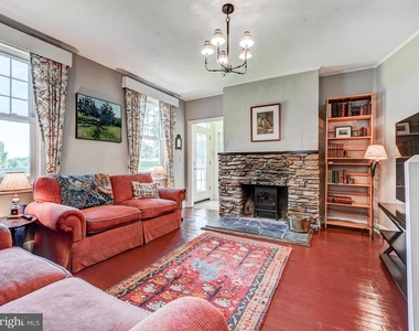 1552 Glencoe Road - Photo Thumbnail 10