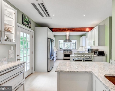 1552 Glencoe Road - Photo Thumbnail 7