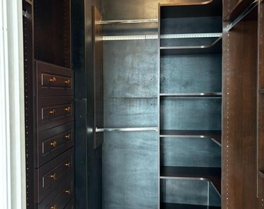 100 Harborview Drive - Photo Thumbnail 17