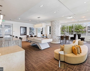 100 Harborview Drive - Photo Thumbnail 26