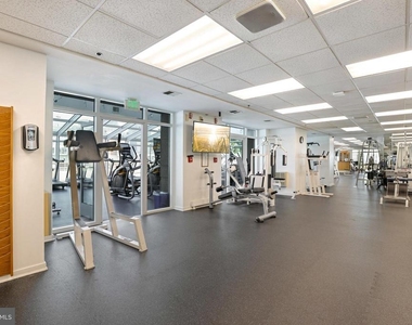 100 Harborview Drive - Photo Thumbnail 31