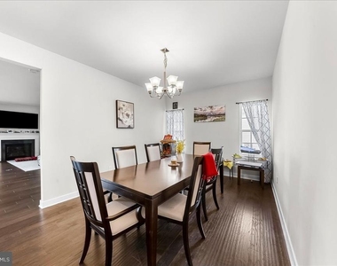 305 Goodwick Drive - Photo Thumbnail 19