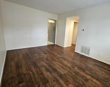 3401 15th Street Se - Photo Thumbnail 5