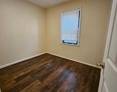 3401 15th Street Se - Photo Thumbnail 24
