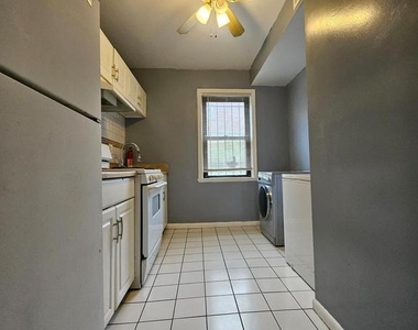 3401 15th Street Se - Photo Thumbnail 8