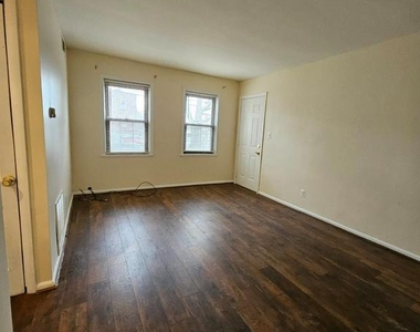 3401 15th Street Se - Photo Thumbnail 4