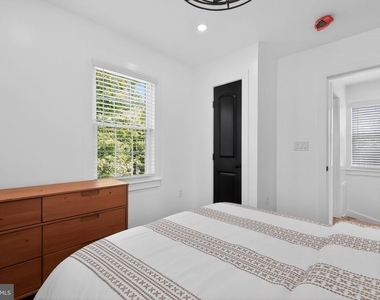 2112 34th Street Se - Photo Thumbnail 24