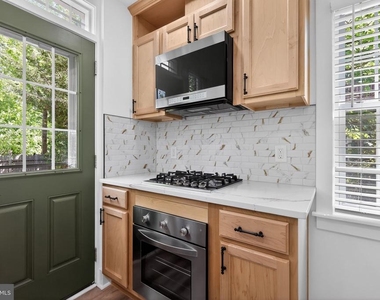 2112 34th Street Se - Photo Thumbnail 2