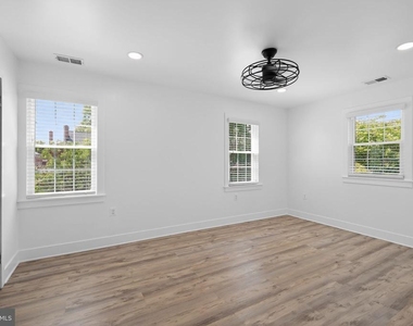2112 34th Street Se - Photo Thumbnail 19