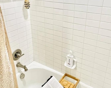 3634 Commodore Joshua Barney Drive Ne - Photo Thumbnail 21