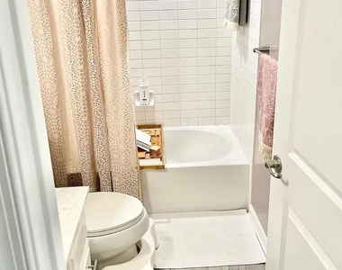 3634 Commodore Joshua Barney Drive Ne - Photo Thumbnail 23