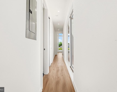 710 Kennedy Street Nw - Photo Thumbnail 10