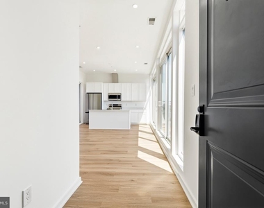 710 Kennedy Street Nw - Photo Thumbnail 1