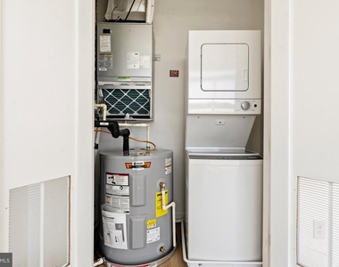 710 Kennedy Street Nw - Photo Thumbnail 14